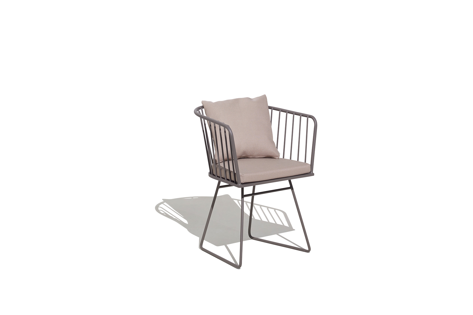 Bivaq Illa dining armchair
