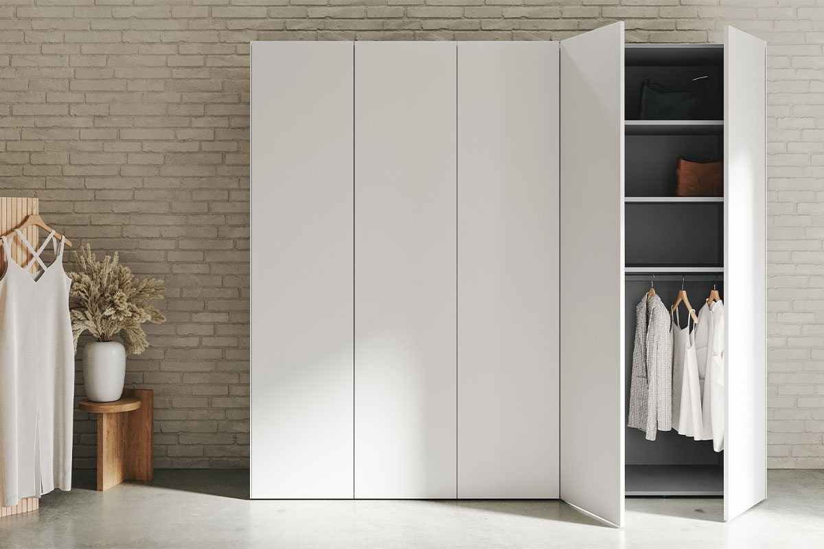 form1 Kleiderschrank