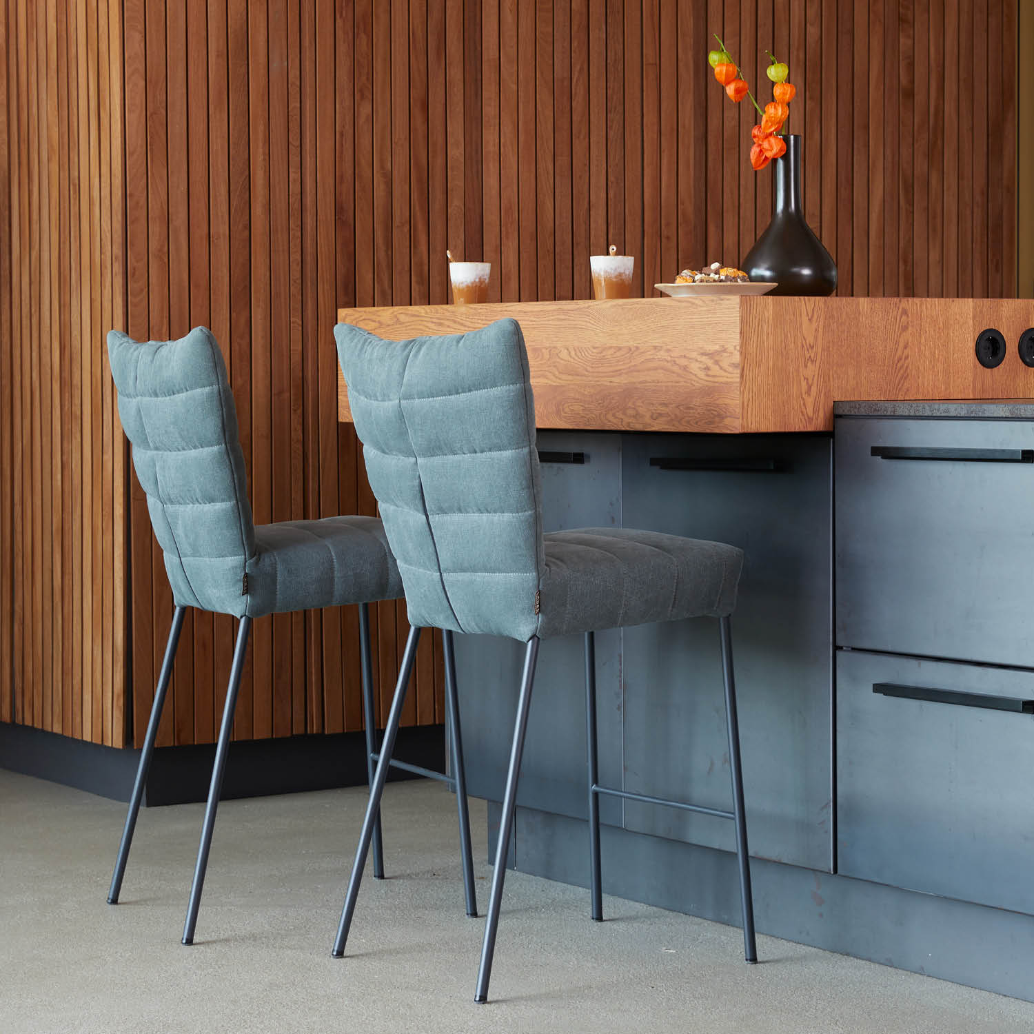 Label van den Berg Cocoon Barstoel