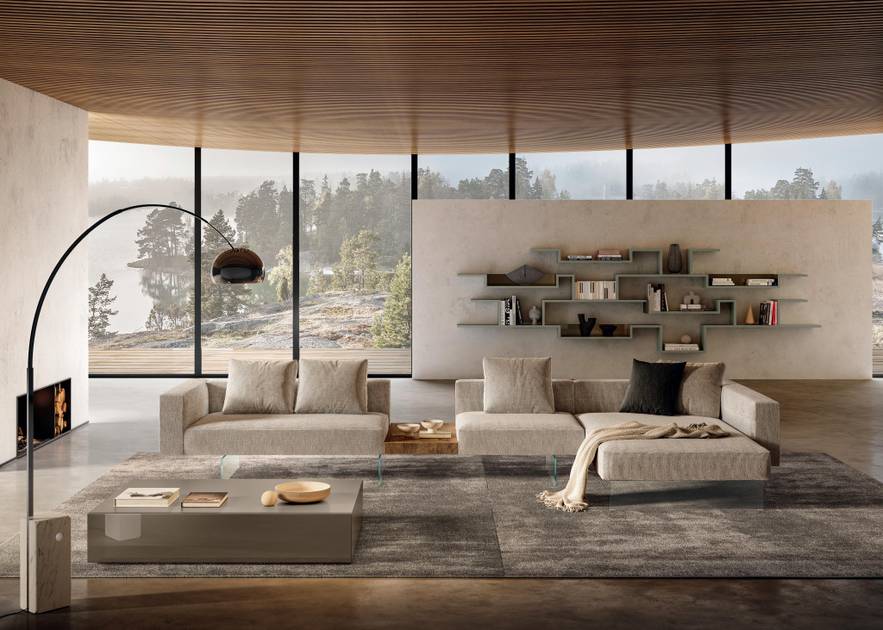 Lago Sofa with chaise