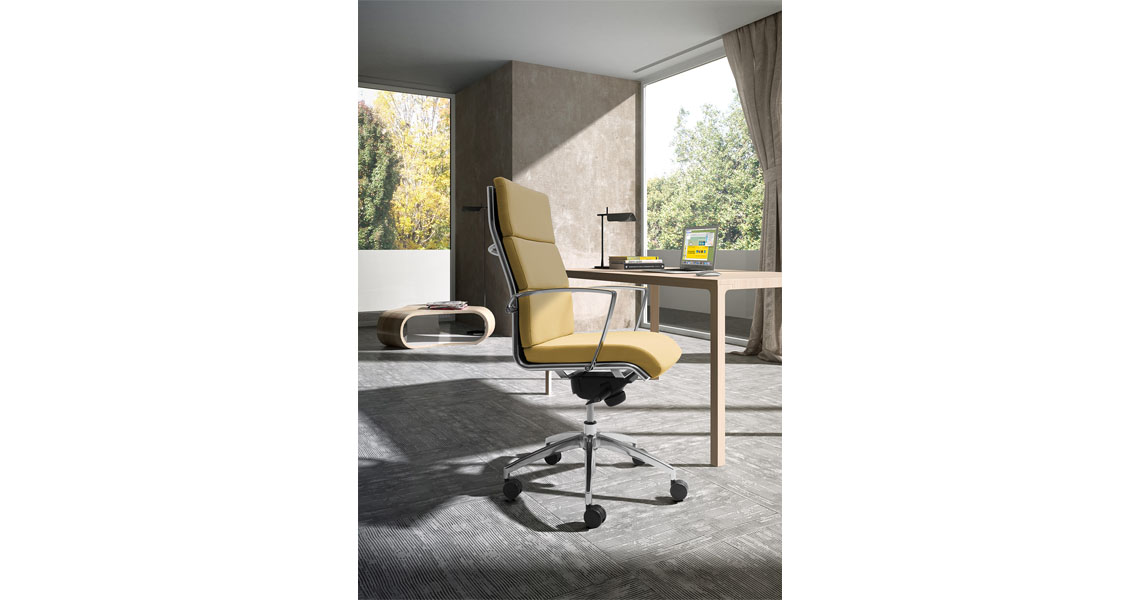 Leyform MODERN OFFICE AND MEETING ARMCHAIRS