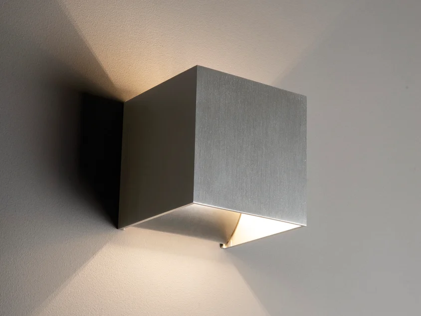 Molto Luce Take W