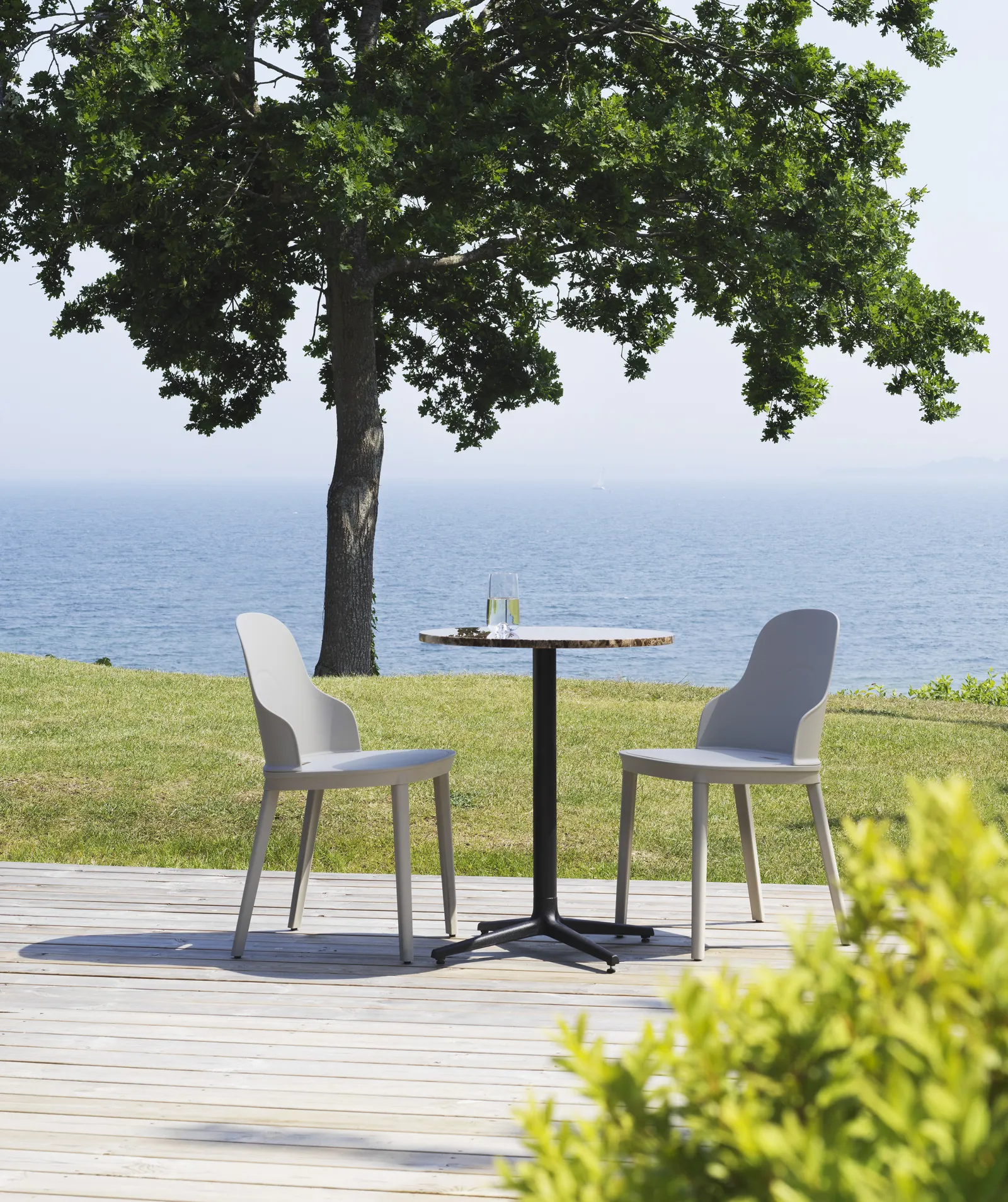 Normann Copenhagen Allez Stuhl warmes grau – Bild 5