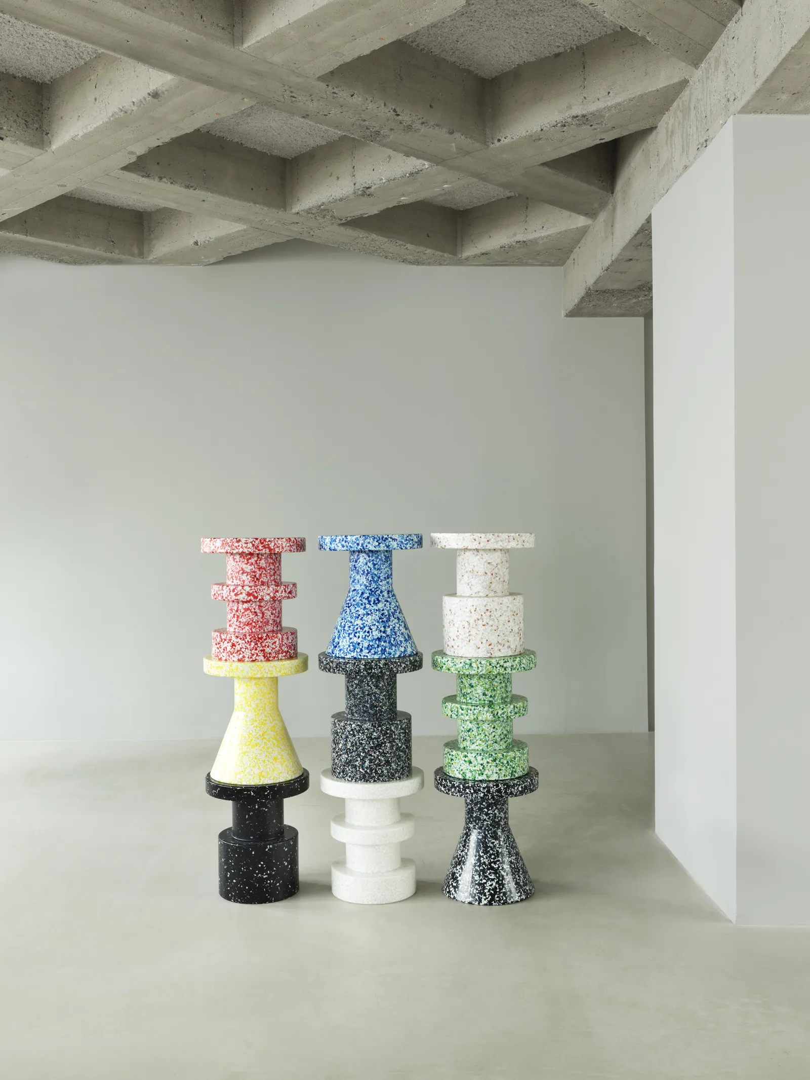 Normann Copenhagen Bit Hocker Cone Blau – Bild 4