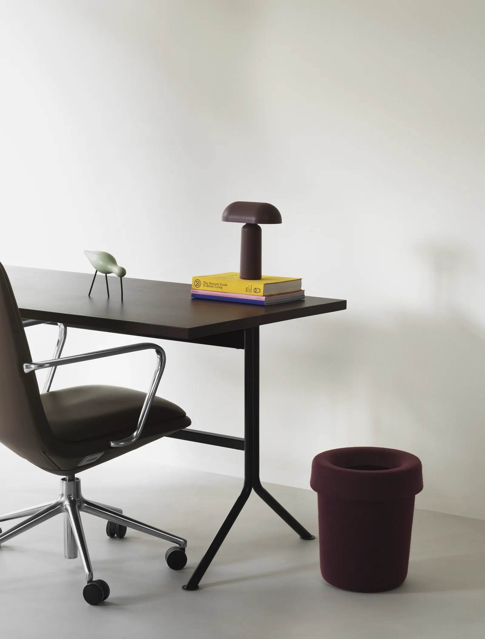 Normann Copenhagen Hide Office Bin Burgundy – Bild 4