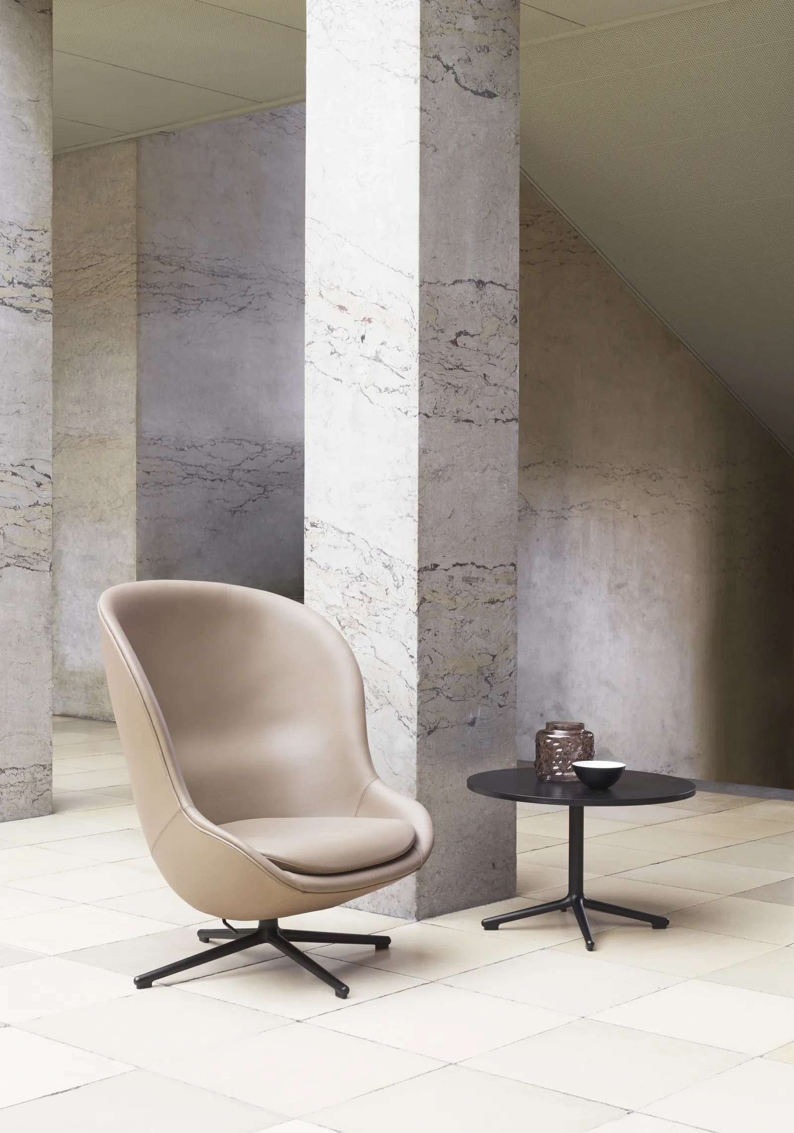 Normann Copenhagen Lunar Couchtisch schwarz alu H45 Ø60 cm marmor Kaffee – Bild 3