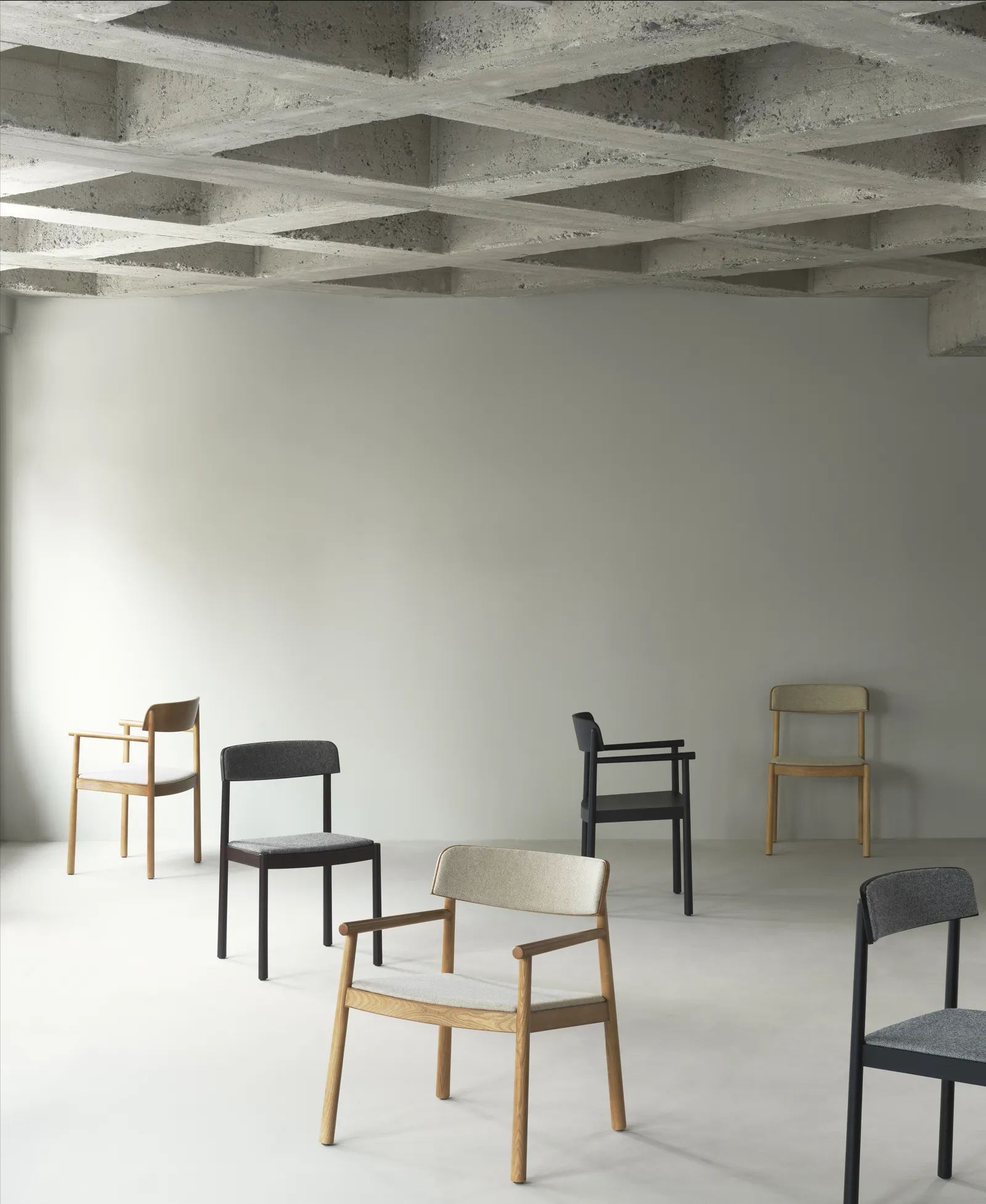 Normann Copenhagen Timb Chair Upholstery, Black/ Black leather – Bild 7